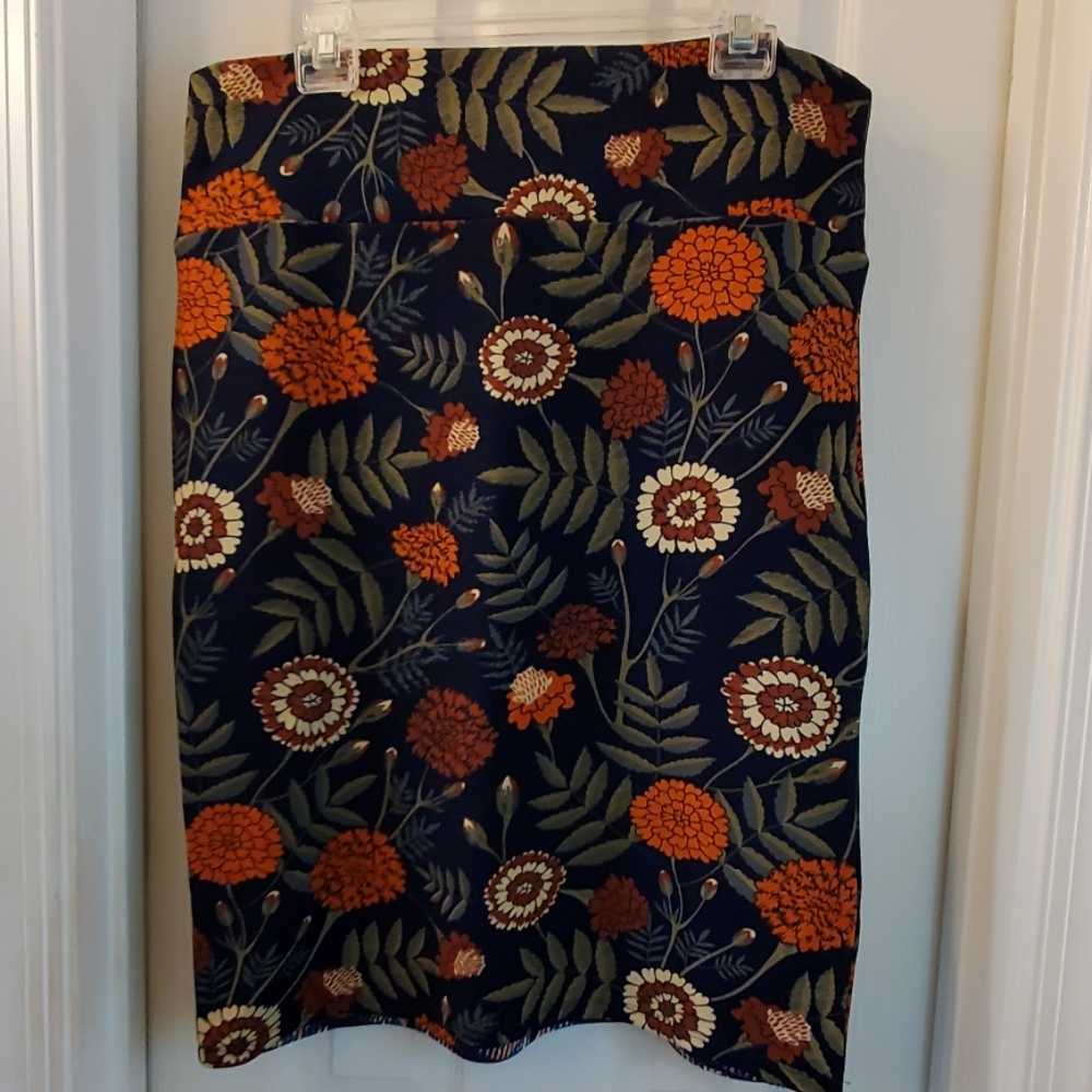 Xl Lularoe Cassie